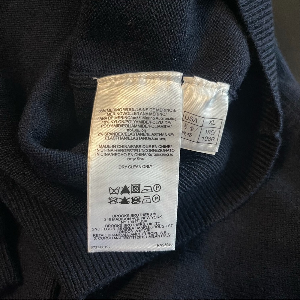 Brooks Brothers Navy blue V-neck sweater - Picture 5 of 7